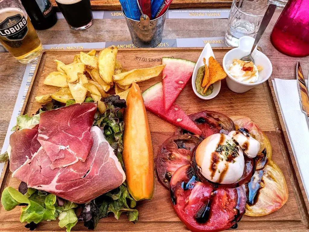 Brent McTavish_Restaurant à Revel | Les Frangines du lac_Revel_review