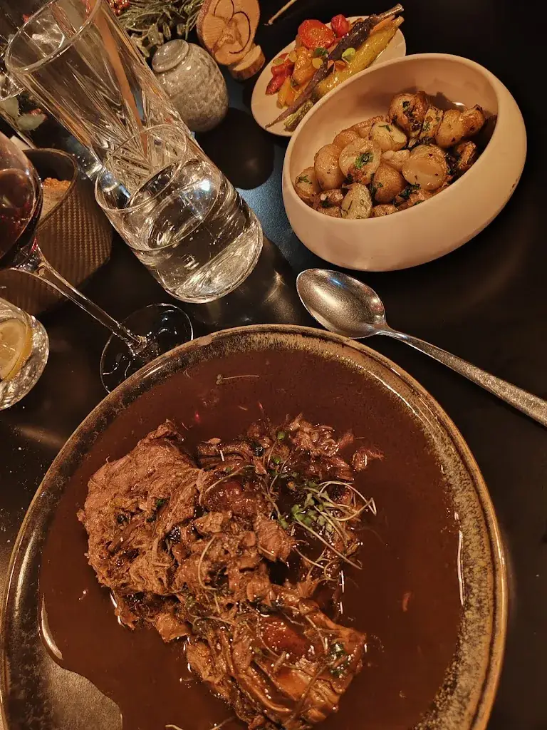 Le W_Saint-Clair_slider_image_2