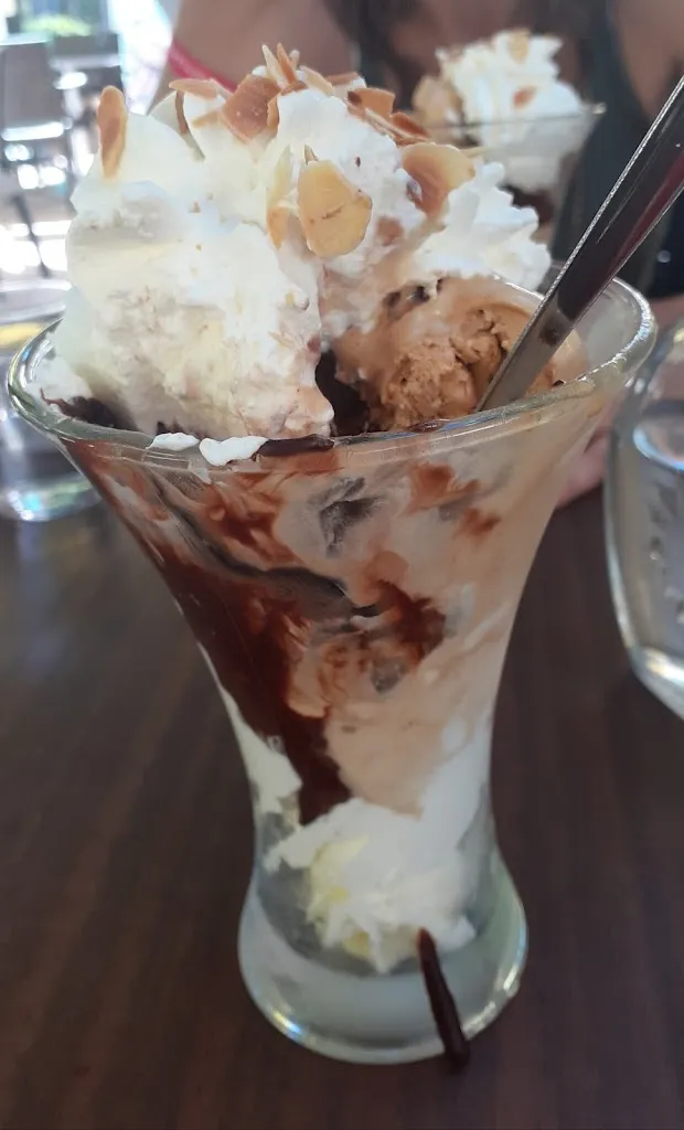 Menu_Le Mallaury_Revel_image_9