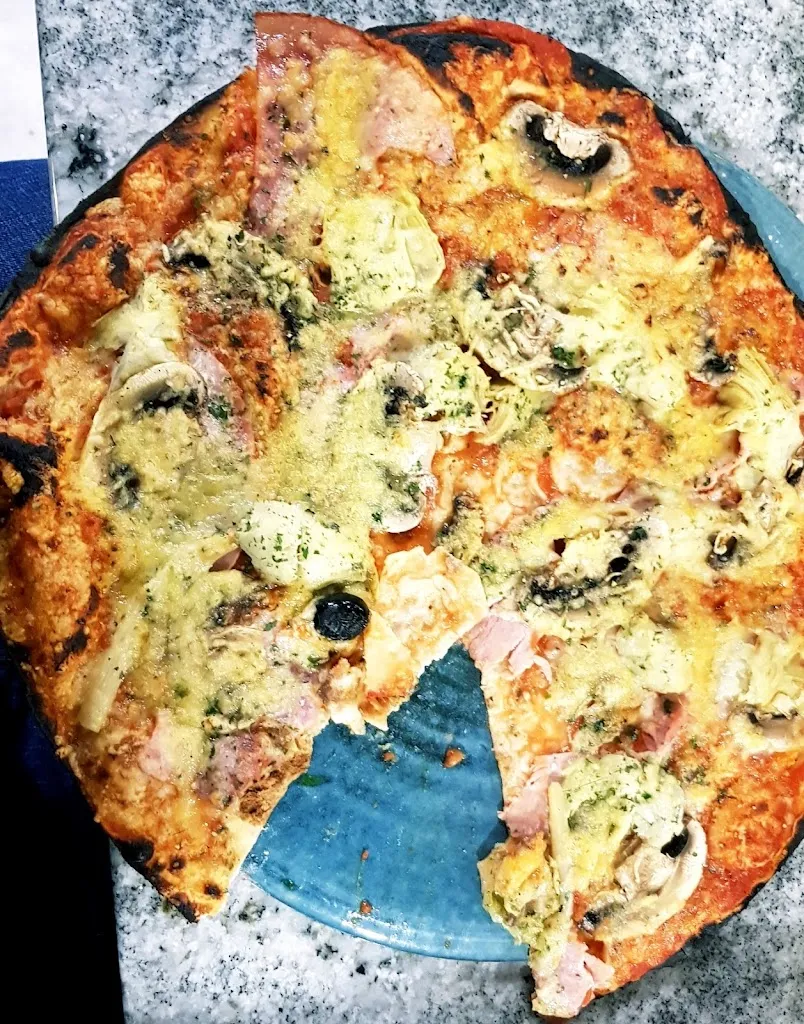 Pizzeria Delizioso_Revel_slider_image_2