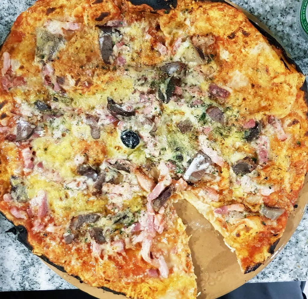 Pizzeria Delizioso_Revel_slider_image_3