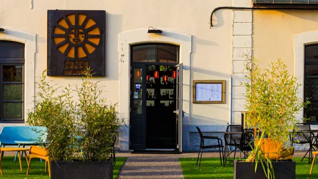 Cuzco Bar Lounge_Saint-Béron_slider_image_1