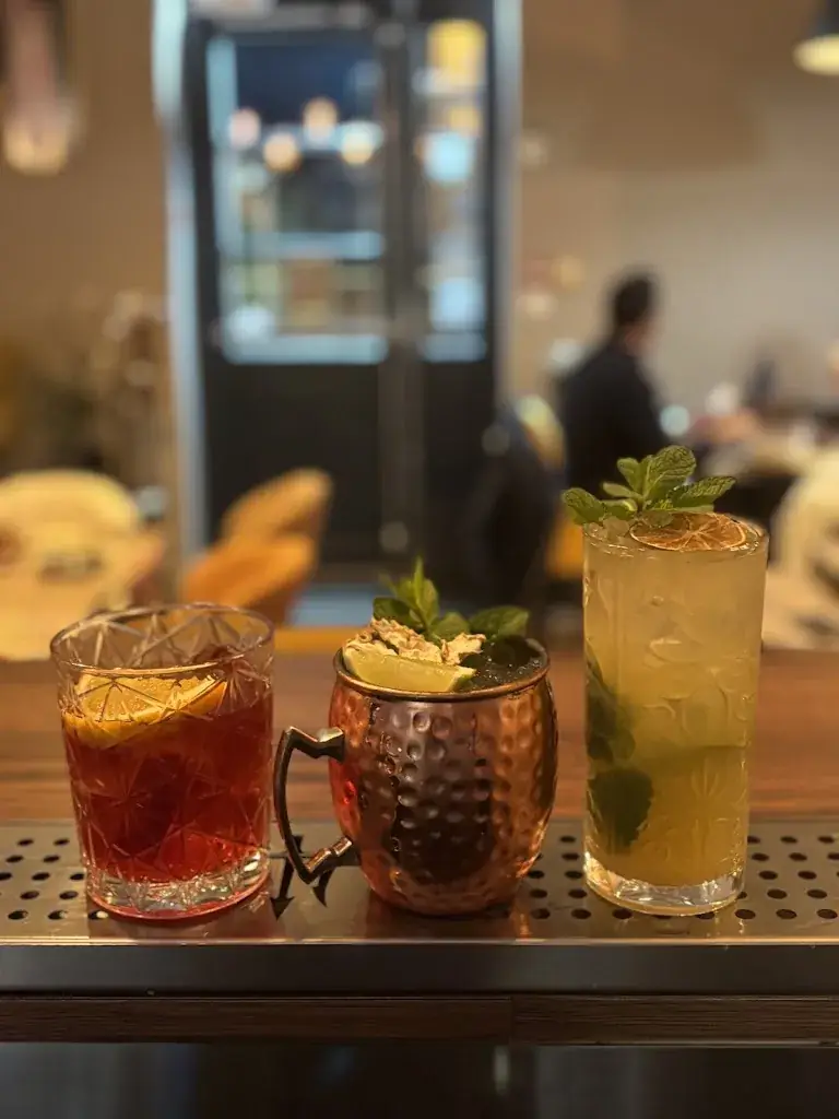 Cuzco Bar Lounge_Saint-Béron_slider_image_3