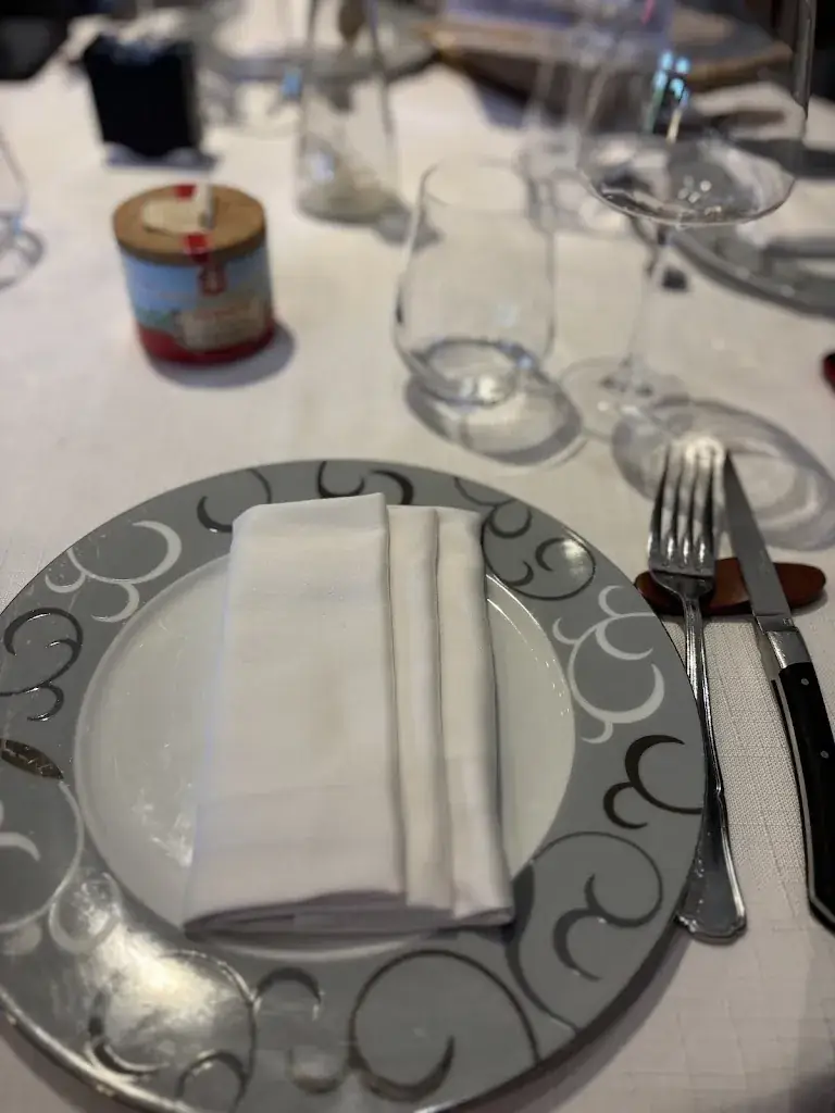 Laura Béranger_Restaurant Le Vieux Four par Maison Legate_Saint-Beauzire_review