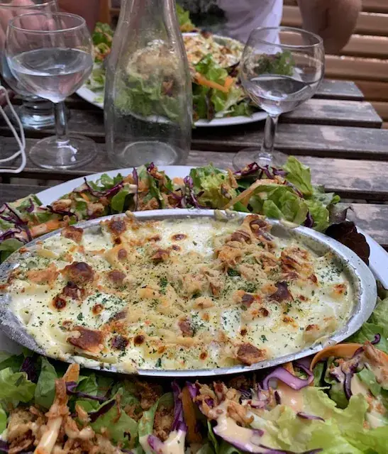 Beata Roginskytė_Taverne Bélier Rouge_l'Abbaye_review