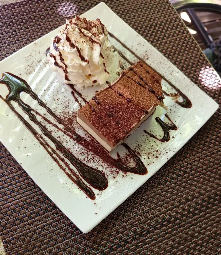 Miss Isao_Hostellerie Vieux St Antoine_l'Abbaye_review