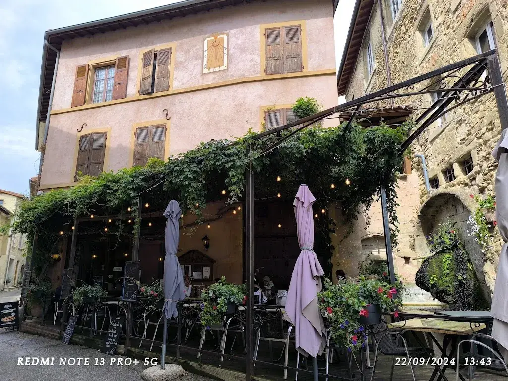 Hostellerie Vieux St Antoine_l'Abbaye_slider_image_3