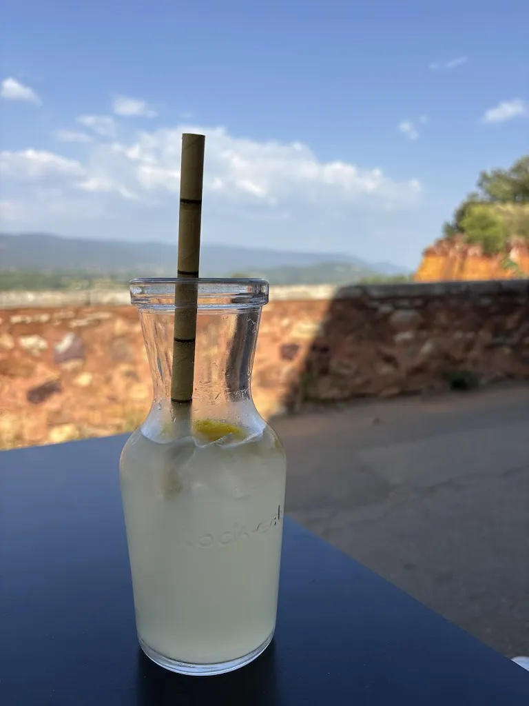 Vivien Mao_L'Ocrier_Roussillon_review