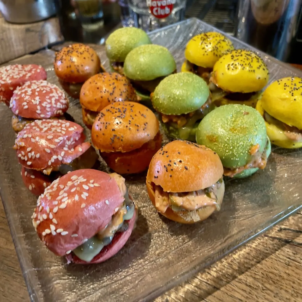 Le Bistrot de Roussillon_Roussillon_slider_image_2