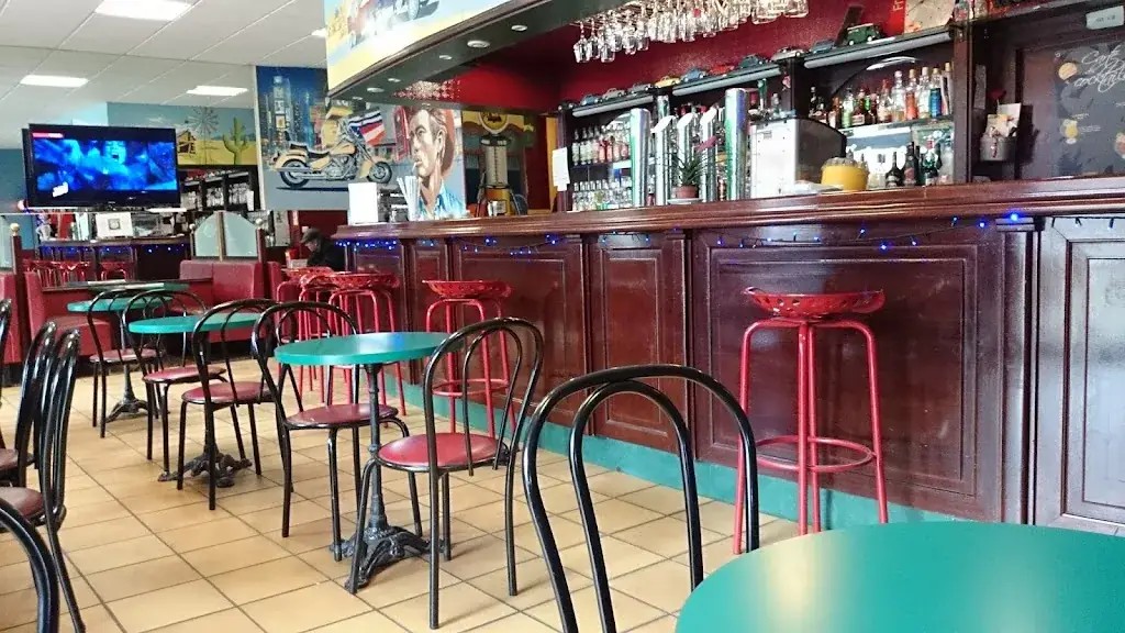 Bar Le Parisien_Annonay_slider_image_3