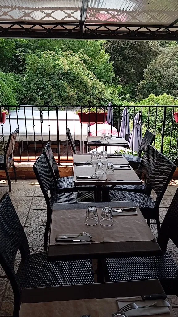 Restaurant Maye Roussillon_Roussillon_slider_image_2