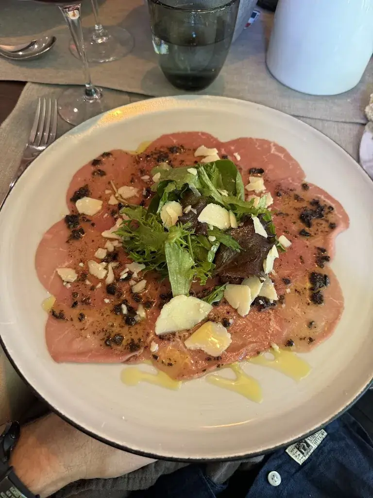 Ricardo Toro_Le Carillon_Goult_review