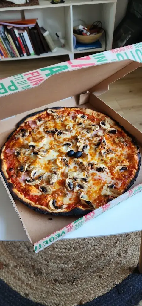 Menu_pizza du terroir_Saint-Barthélemy-de-Vals_image_6