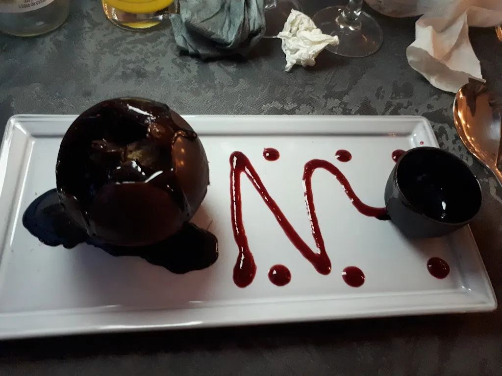 Nicolas Frikman_LE GALAURIA_Saint-Barthélemy-de-Vals_review