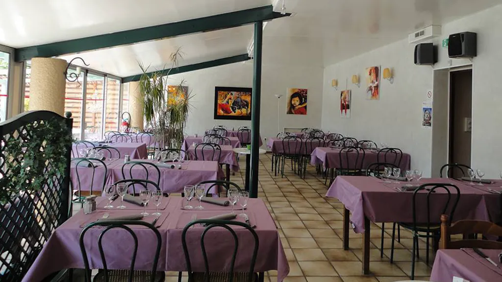 LE GALAURIA Restaurant in Saint-Barthélemy-de-Vals