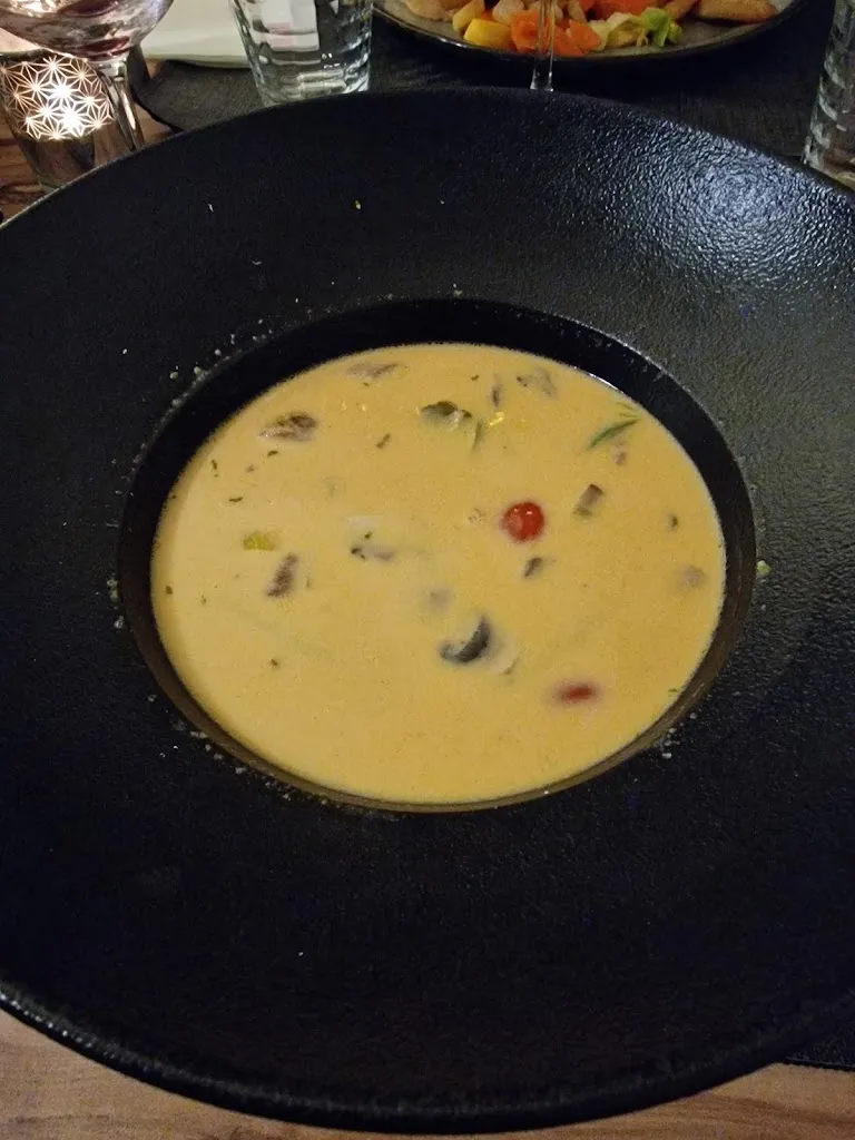 Lisa_Restaurant du Chemin de Fer_Saint-Cergues_review