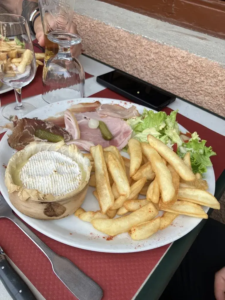 Daniel Beck_Le Cartusien_Sainte-Croix-en-Jarez_review