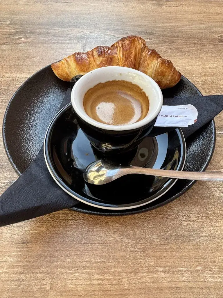 Lindsay Sanna_Restaurant Le Cercle d'Or Rumilly_Rumilly_review