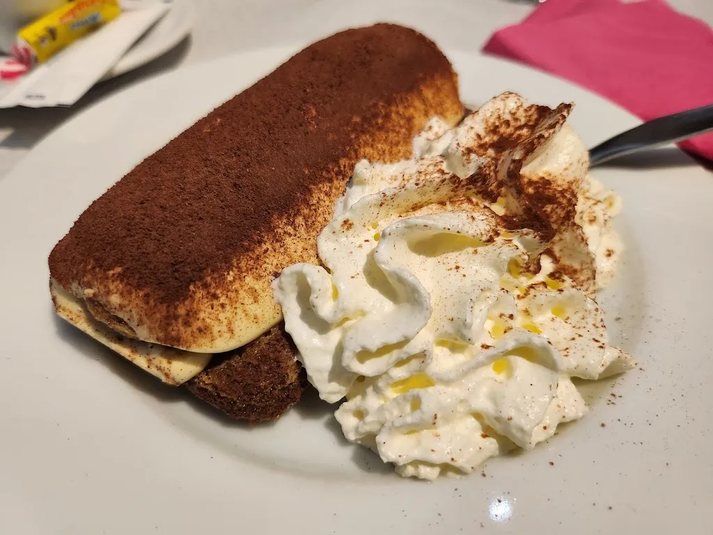 gerom varaille_Bella Napoli_Saint-Clair-du-Rhône_review