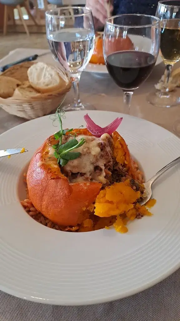 Emmanuel Gaillard_L'eclaireuse_Saint-Clair-du-Rhône_review