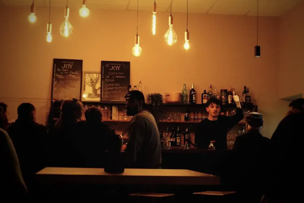 Bistrot l'Ormeau restaurant in Eclassan