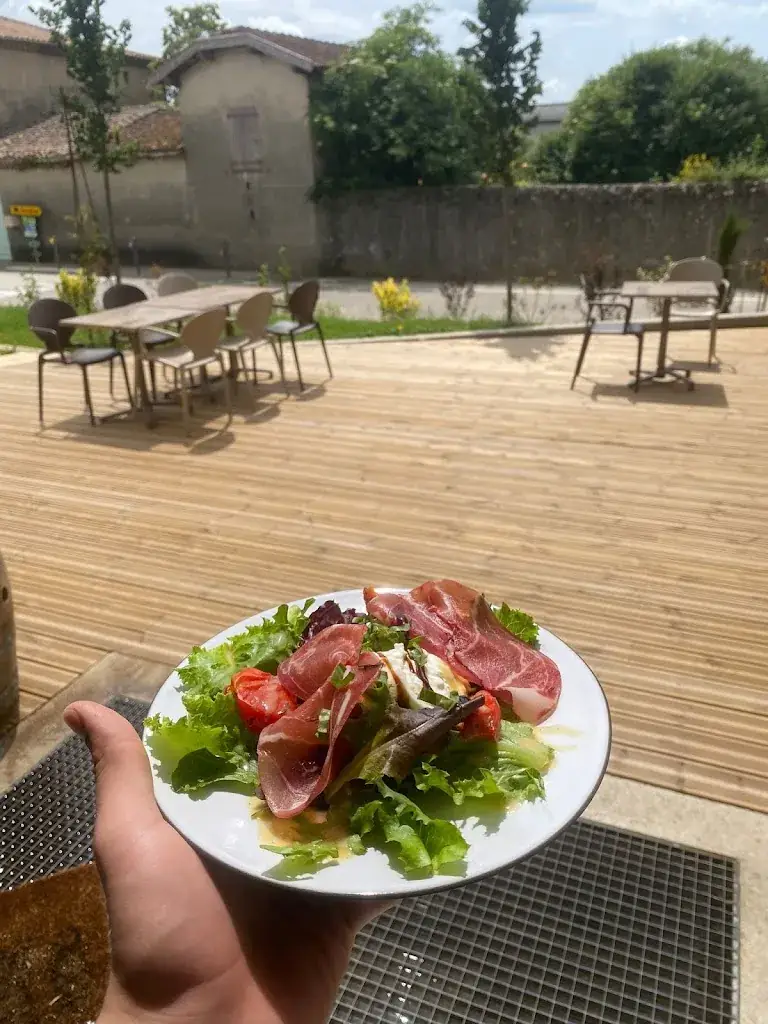 Bistrot l'Ormeau_Eclassan_slider_image_3