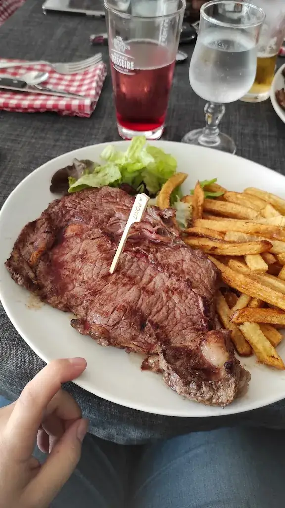 Léa De Rive_Restaurant du Foirail de la Chambière_Saint-Denis-lès-Bourg_review