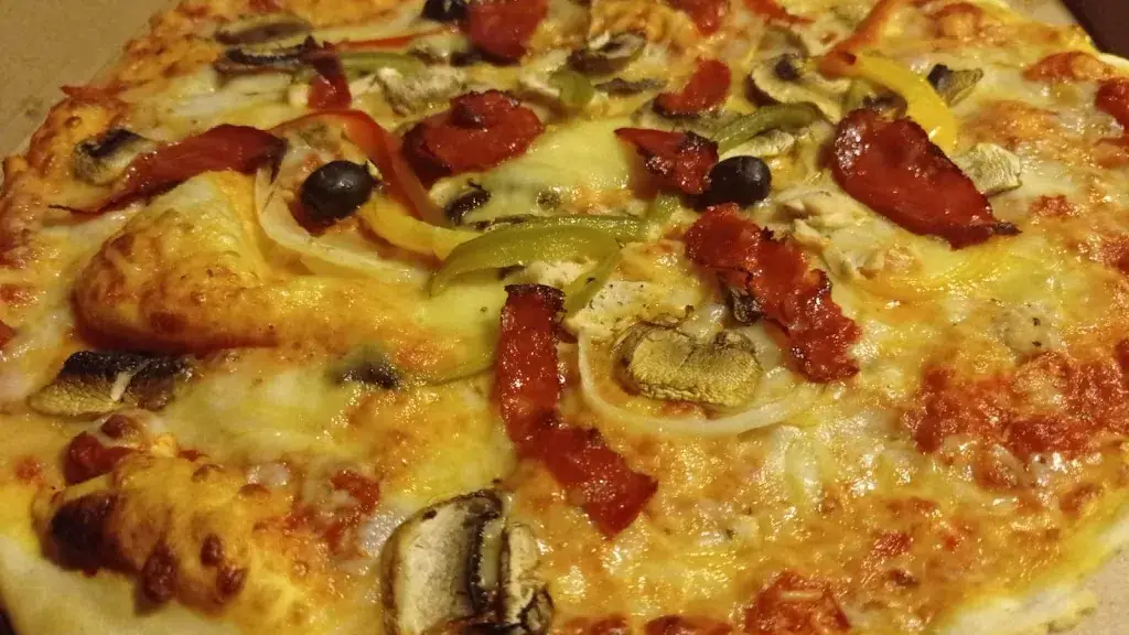 Bar pizzeria Le Piccolo_Saint-Denis-de-Cabanne_slider_image_2