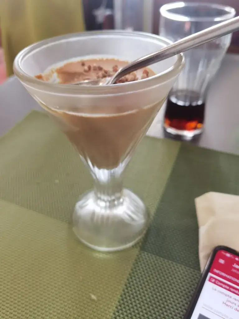 Hell Hell_Les Gourmandines_Chabanière_review