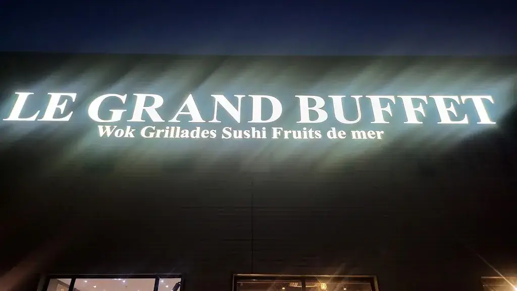 lina bassil_Le Grand Buffet_Saint-Bonnet-de-Mure_review