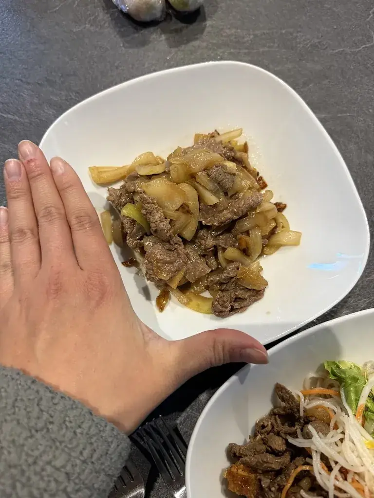 Victoria T_Le Petit Dragon_Saint-Bonnet-de-Mure_review