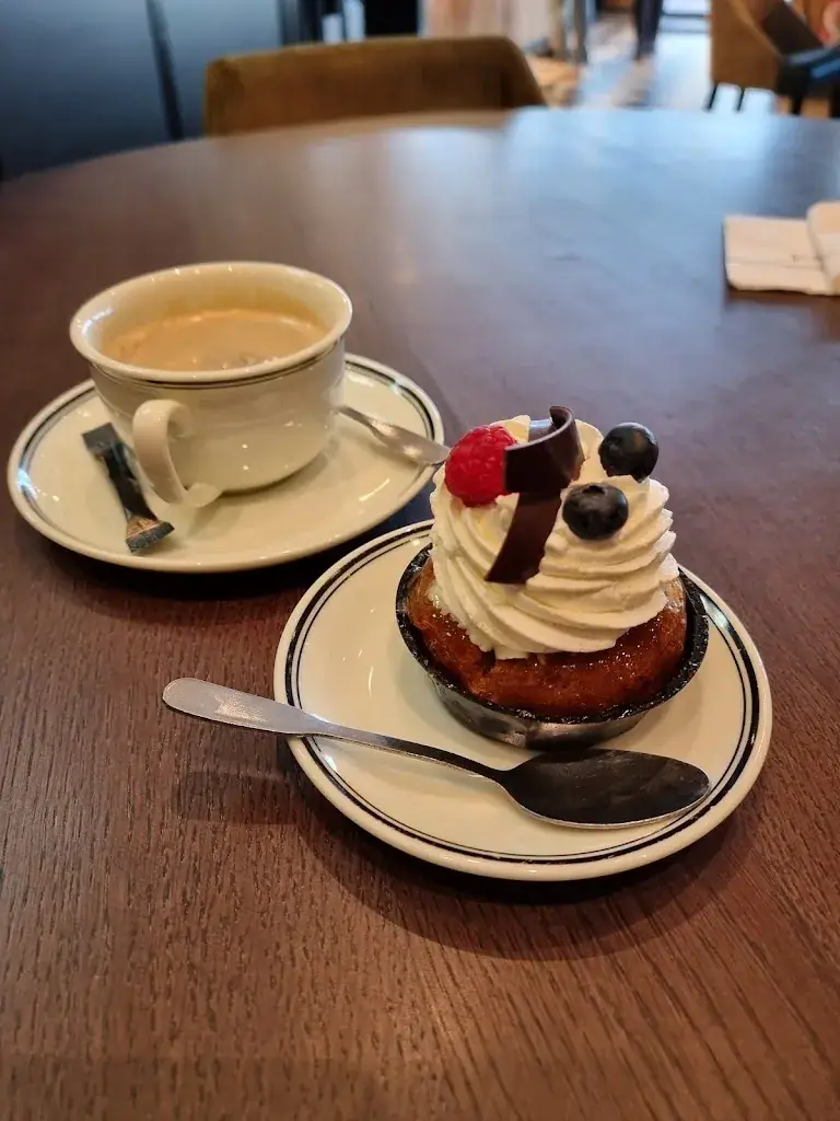 PAUL_Saint-Bonnet-de-Mure_slider_image_3