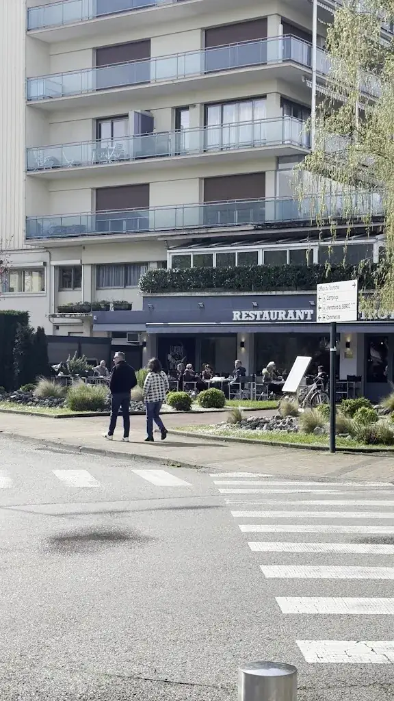 Le Bistrot du Port_Aix-les-Bains_slider_image_2