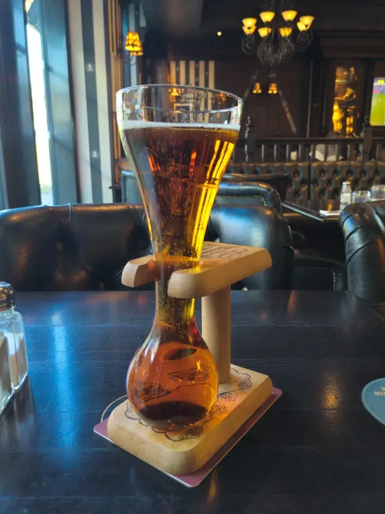 Gion-Andri Derungs_Au Bureau - Pub et Brasserie_Saint-Égrève_review