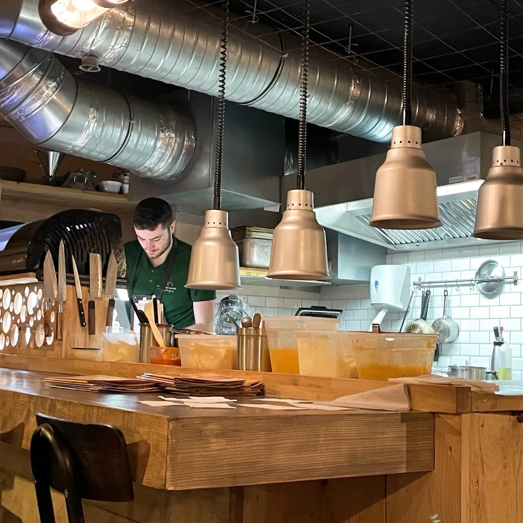 La Table des Matrus_Saint-Étienne_slider_image_1