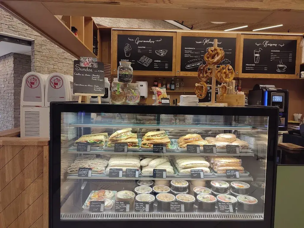 Le Kiosque By V_Saint-Étienne-de-Fontbellon_slider_image_1