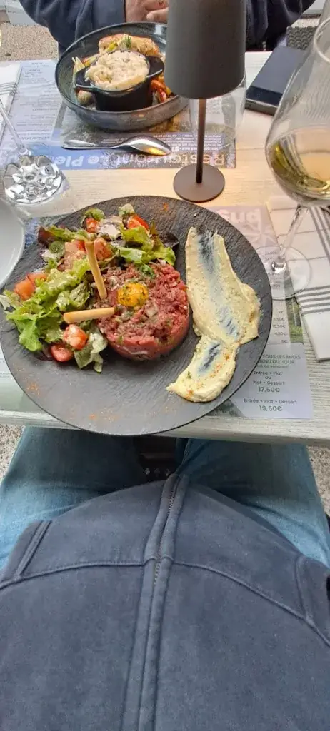 EARL FILLET COQ2NOIX_Le Plein Sud_Saint-Étienne-de-Cuines_review