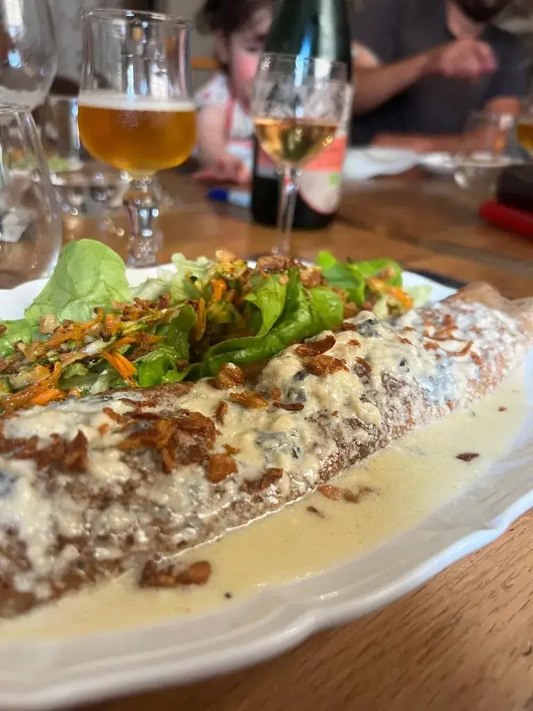 Léonie .D_L'ANTRE-DEUX_Saint-Félicien_review