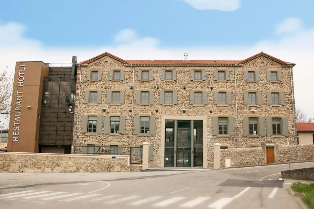 Hôtel Restaurant Le Félicien_Saint-Félicien_slider_image_1