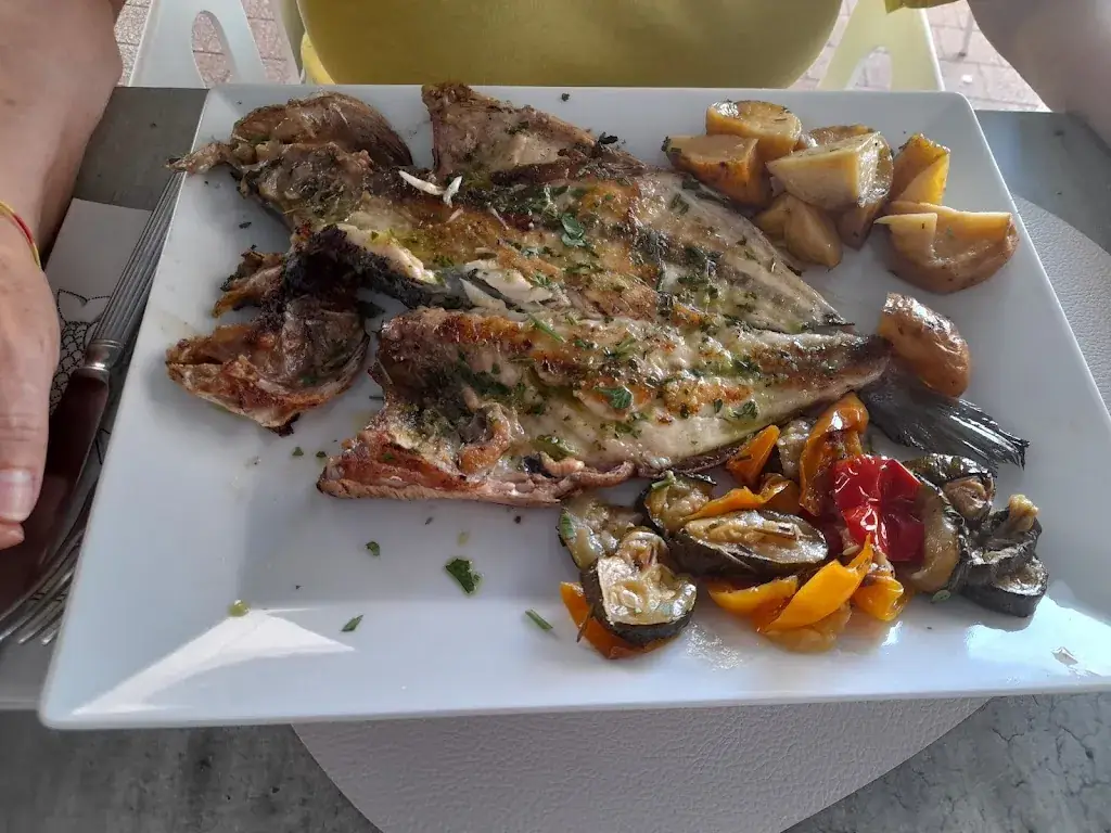 Daniela Bertuzzi_LA VILLA MARINE_Saint-Cyr-sur-Mer_review