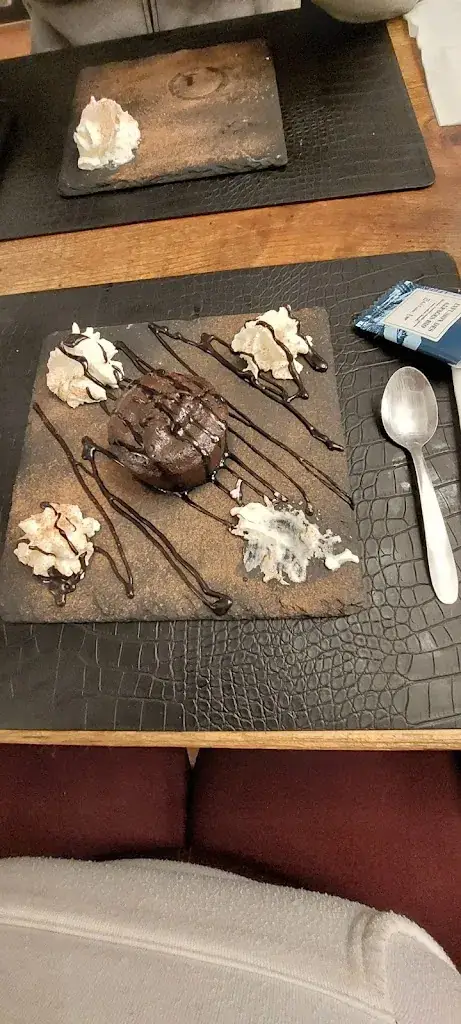 Krystal Grevoul_L'auberge_Sainte-Foy-l'Argentière_recensione