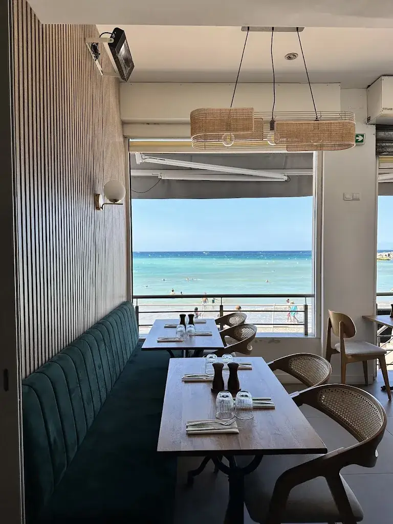 Le RestÔ restaurant à Saint-Cyr-sur-Mer