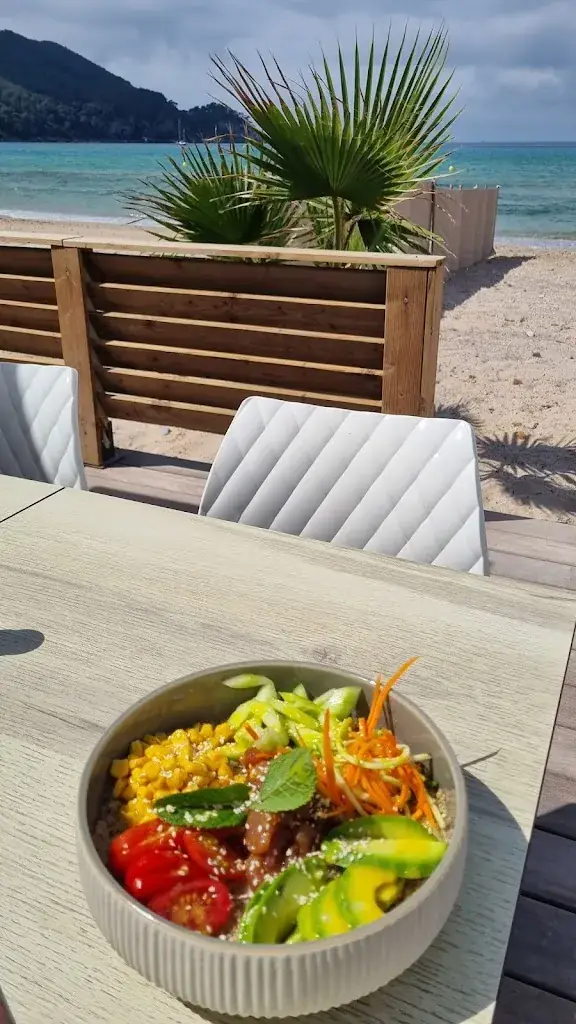 Tiki Beach_Saint-Cyr-sur-Mer_slider_image_2