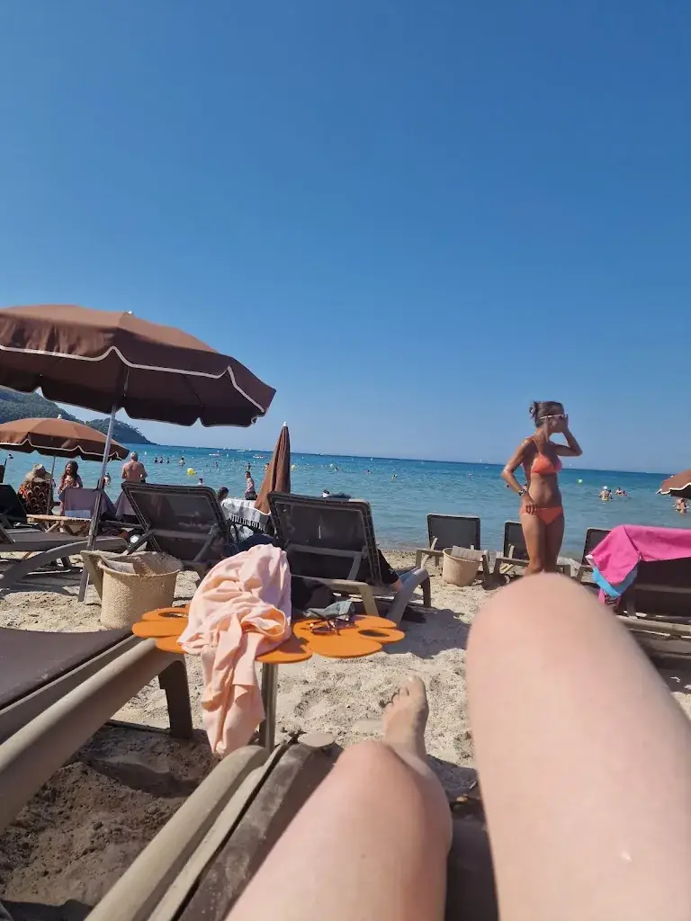 Lucia_La plage de Sophie_Saint-Cyr-sur-Mer_review