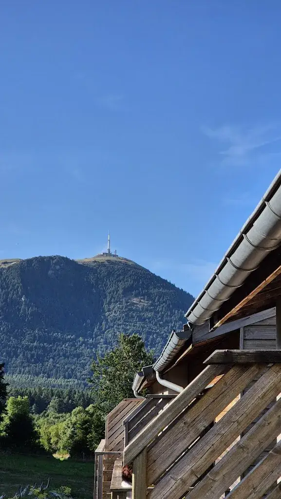 Torben H._Archipel Volcans_Saint-Genès-Champanelle_review