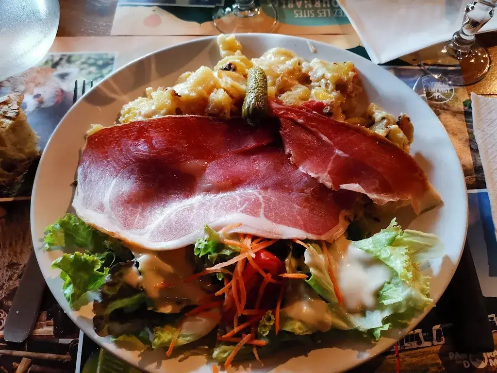 Bar Restaurant le G.R restaurant in Saint-Genès-Champanelle