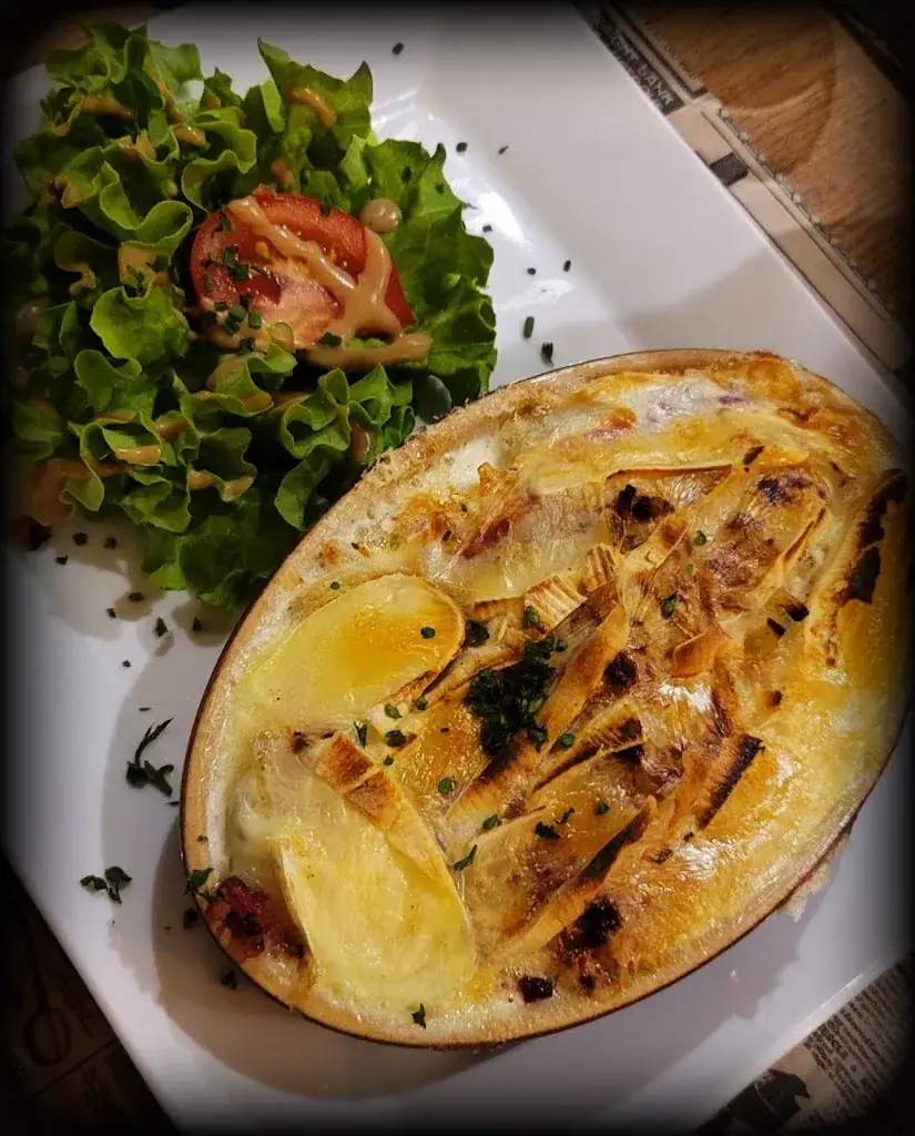 Candi Shapley_Au P'tit Resto_Saint-Félix_review