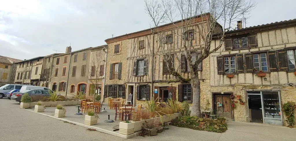 Denise De Figueiredo_Le Cocagne_Saint-Félix-Lauragais_review