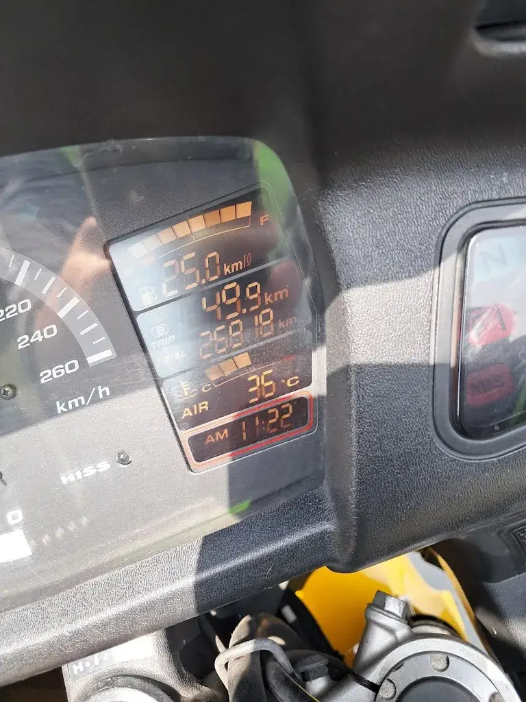 Cedrick LmL1004_Le Grillon_Saint-Félix-Lauragais_review