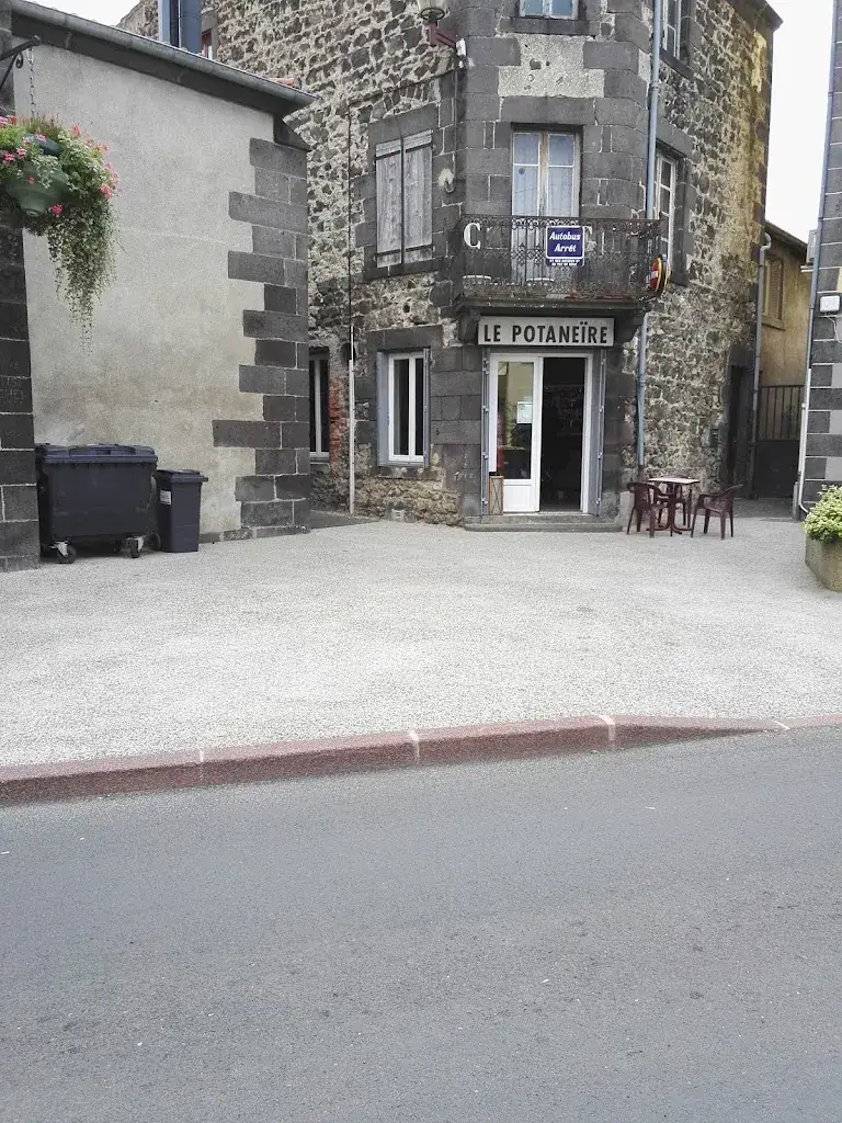 Bar Restaurant Le Potaneïre ristorante a Aulnat